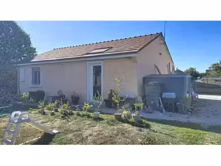 maison rénovée 4 pièces sur 2300 m² de terrain oslon (71)