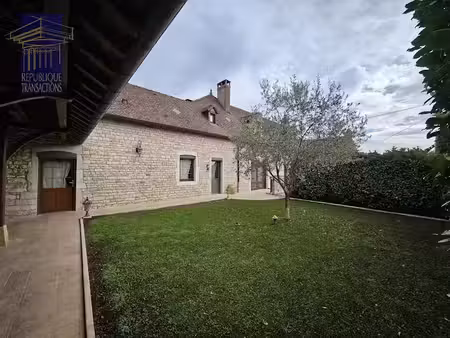 vente maison 8 pièces 248 m² à beaune (21200)  699 800 €