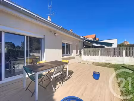 maison à louer - 5 pièces - 93 06 m2 - cholet - 49 - pays-de-loire