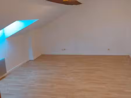 loue f2 à baronville