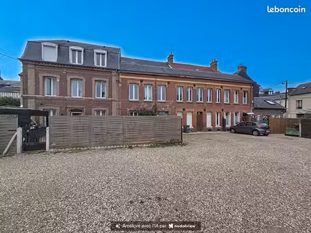 immeuble 10 pièces 238 m²