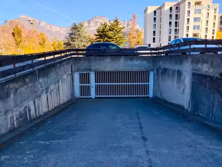 garage à louer
