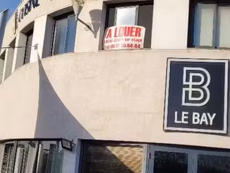 loue local commercial