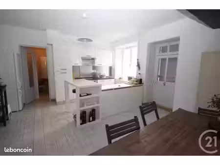 maison 3 pièces 82 m²