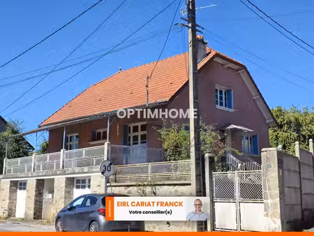 maison en pierre de 136 m² avec dépendances  l’ensemble sur 1512 m² de terrain clos