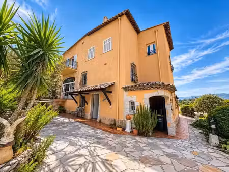 vente villa 4 pièces 255 m² à nice (06000)  870 000 €