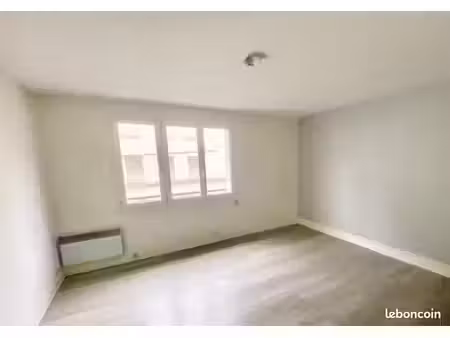 studio 1 pièce 28 m²
