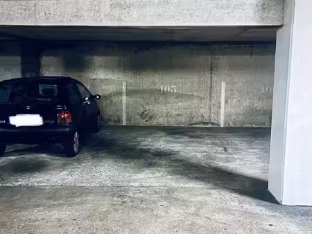 place de parking hyper centre ville
