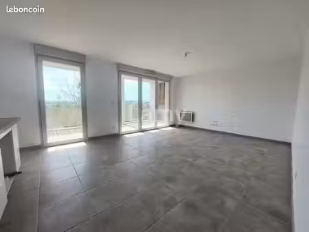 appartement 3 pièces 64 m²