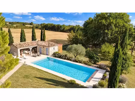 maison de 7 pièces de 203 m² à touffailles