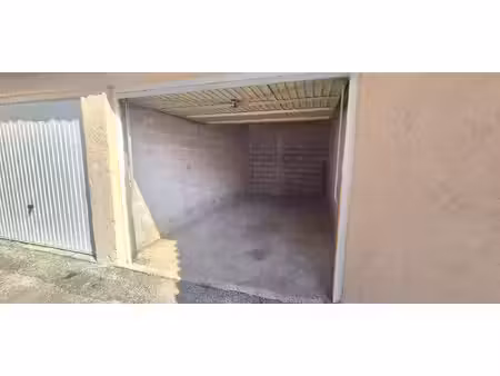 garage a vendre - la garde -15 m2