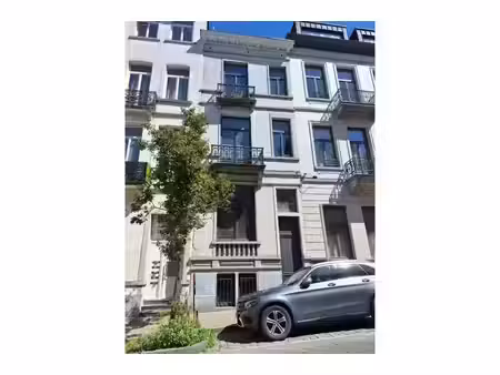 kot à louer avec terrasse et 1 chambre   saint-gilles (vbe76042)