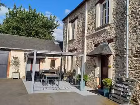 vente maison à argentré-du-plessis (35370) : à vendre / 200m² argentré-du-plessis