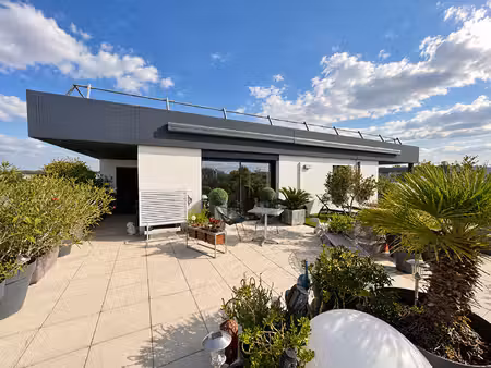bruges - appartement t4 d'exception avec terrasse de plus de 110m² et deux parkings