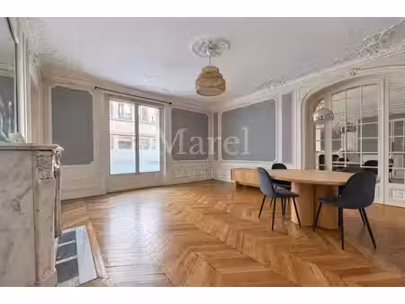 appartement de luxe 2 chambres en location à champs-elysées  madeleine  triangle d’or  par