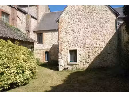 fecamp immeuble de rapport dans une maison briques et silex avec jardin et dependances