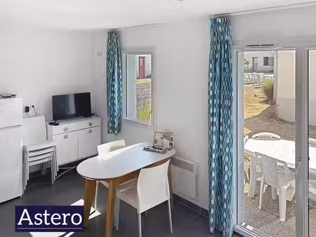 queven-maison 40m²-2 chambres-libre de bail-piscine-golf-calme