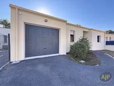 maison bouaye 5 pièce(s) 94 m2