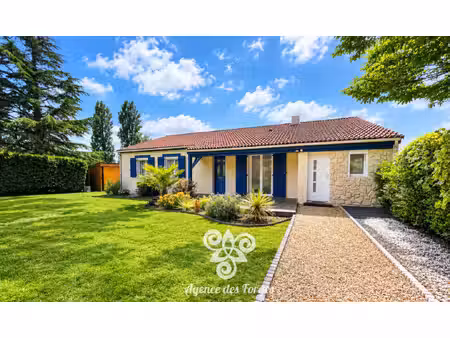 maison de plain-pied de 203m² - 4 chambres + bureau - le landreau