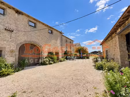propriété au charme d'antan de 287m2  vosges