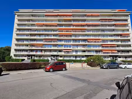 appartement 3 ch. avec terrasse et parking