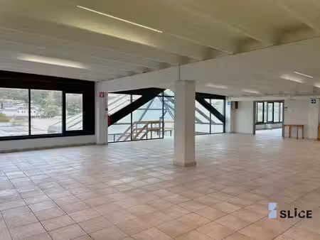 bureaux spacieux