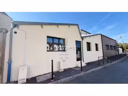 local atelier professionnel / commercial -114 m² -entièrement rénové