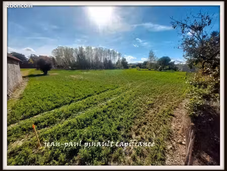 terrain 2 165 m² momeres