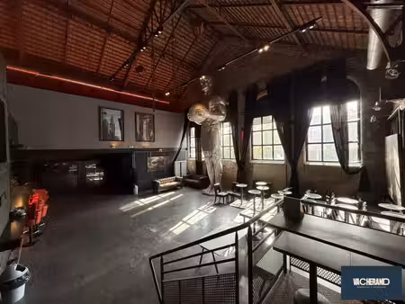 location local commercial