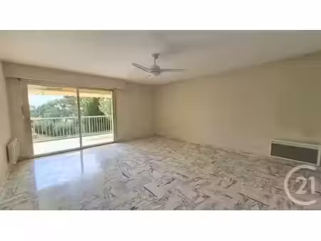 appartement t3 à louer - 3 pièces - 76 60 m2 - antibes - 06 - provence-alpes-cote-d-azur