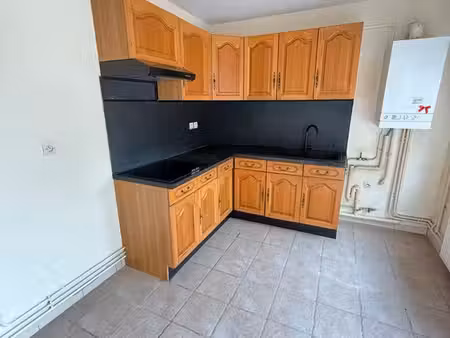 location maison avord
