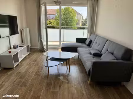 beau t2 meublé 39 m² avec balcon – résidence récente – longvic