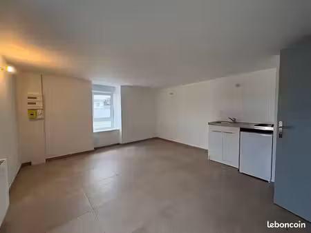 studio 1 pièce 23 m²