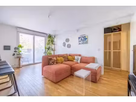 valenton – 3 pièces 65 m² – balcon 8 m² – parking