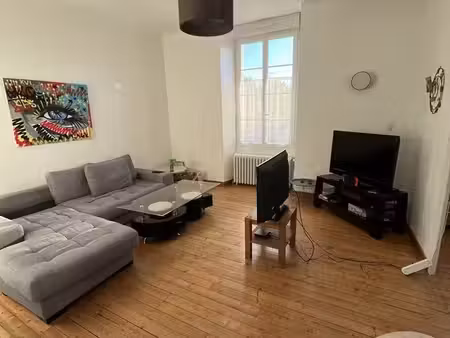 appartement t3 à louer - 3 pièces - 73 16 m2 - craon - 53 - pays-de-loire