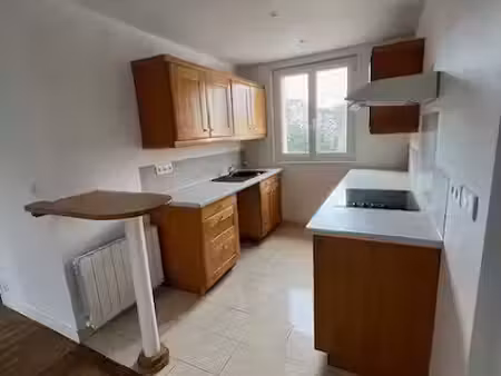 location appartement 3 pièces 50 m² à argentan (61200)  584 €