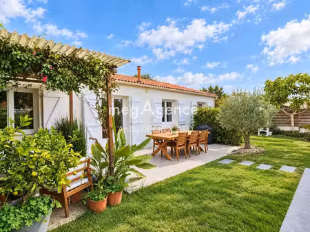 maison plain-pied 3 chambres avec piscine - dompierre-sur-yon