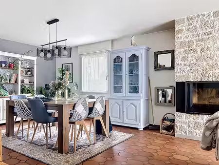 maison néo-bretonne sur sous-sol offrant une vraie vie de plain-pied  6 pièces à langolen