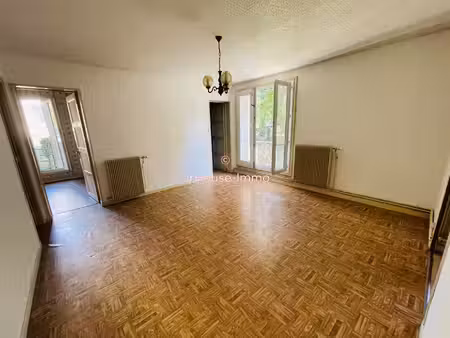 charmant appartement de 4 pièces avec garage à nogent-sur-oise