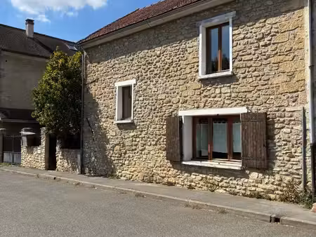 maison 5 pièces – 86 9 m² – jardin 200 m² – avernes