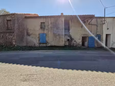 maison en pierre à rénover -100 m² de potentiel -terrain 1 595 m² -saint-étienne-du-bois