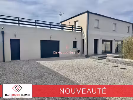 villa récente (2018) - 154 m² - dpe b - angliers (15 min la rochelle)