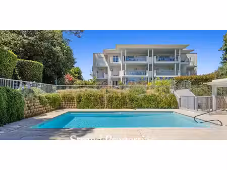 appartement avec terrasse et piscine antibes (06)
