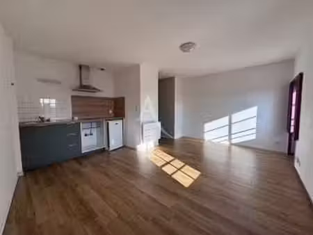 location appartement t1 à la ferrière (85280) : à louer t1 / 26m² la ferrière