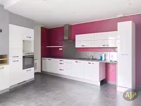 location appartement 5 pièces à saint-macaire-en-mauges (49450) : à louer 5 pièces / 103m²