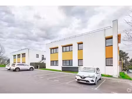 location bureaux 384m²