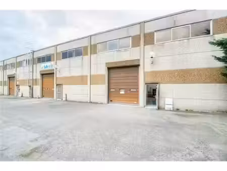 location local d’activités ennery 95300 260m²
