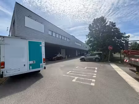vente local d’activités saint-ouen-l’aumone 95310 57m² à 171m²
