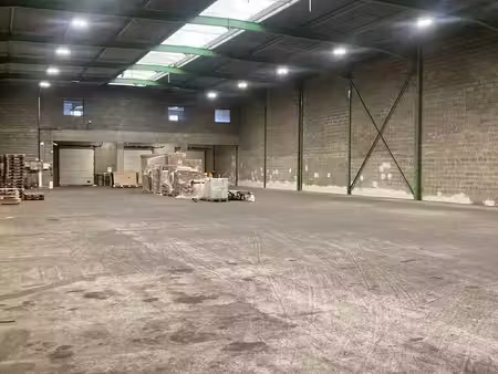 location entrepôt 1095m²