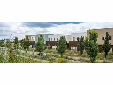 location local d’activités buchelay 78200 808m²